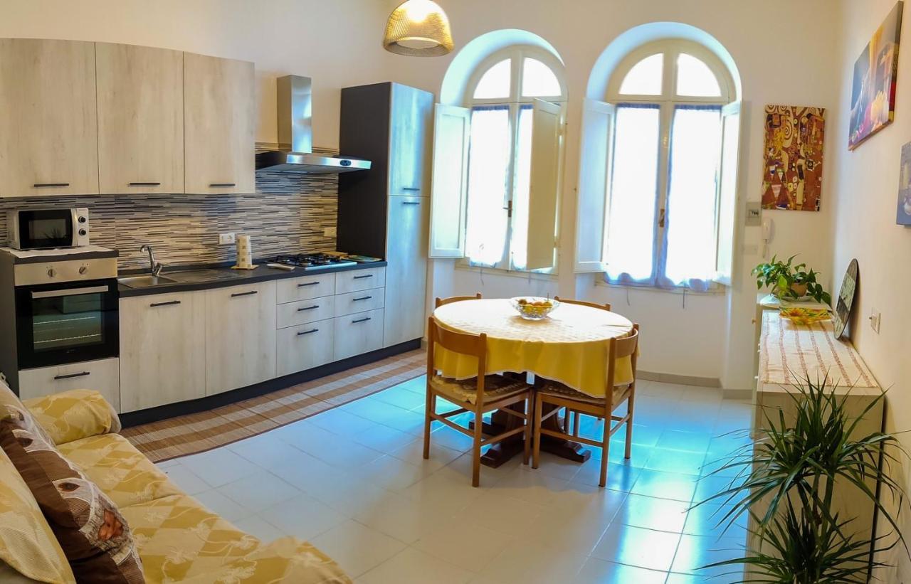 Villa Catalana Al Centro Di Alghero Exteriör bild